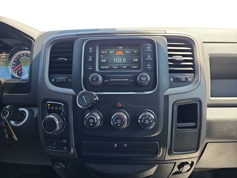Used 2019 RAM 1500 Tradesman w/ Tradesman SXT Package AWD/4WD image 17