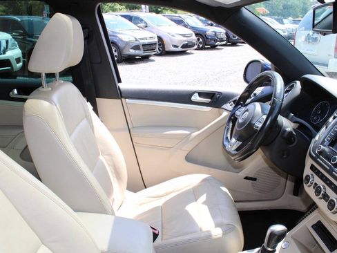 Used 2014 Volkswagen Tiguan R-Line FWD image 11