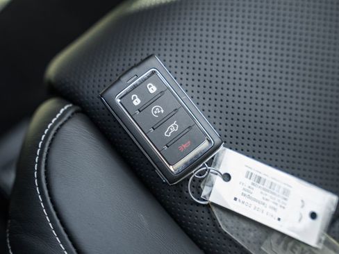 New 2025 Jeep Grand Cherokee Overland w/ Adv Protech Group III image 40