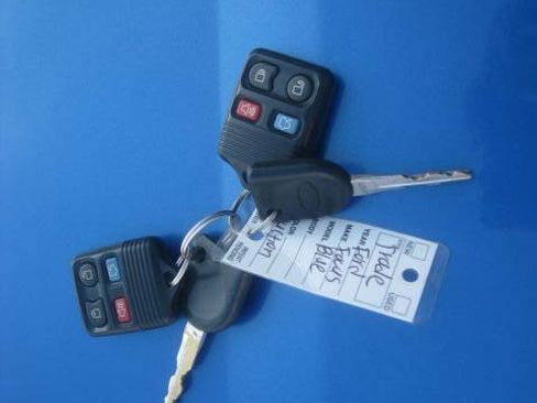 Used 2010 Ford Focus SE FWD image 15