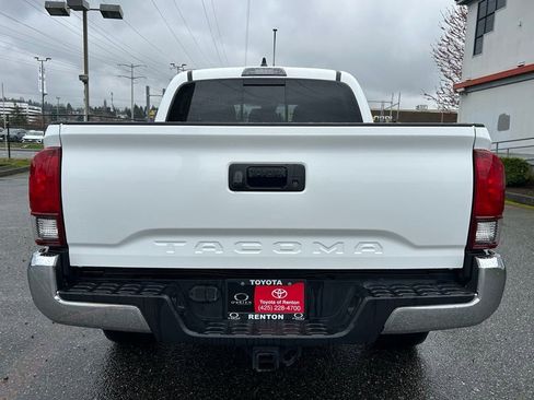 Certified 2022 Toyota Tacoma SR5 image 35