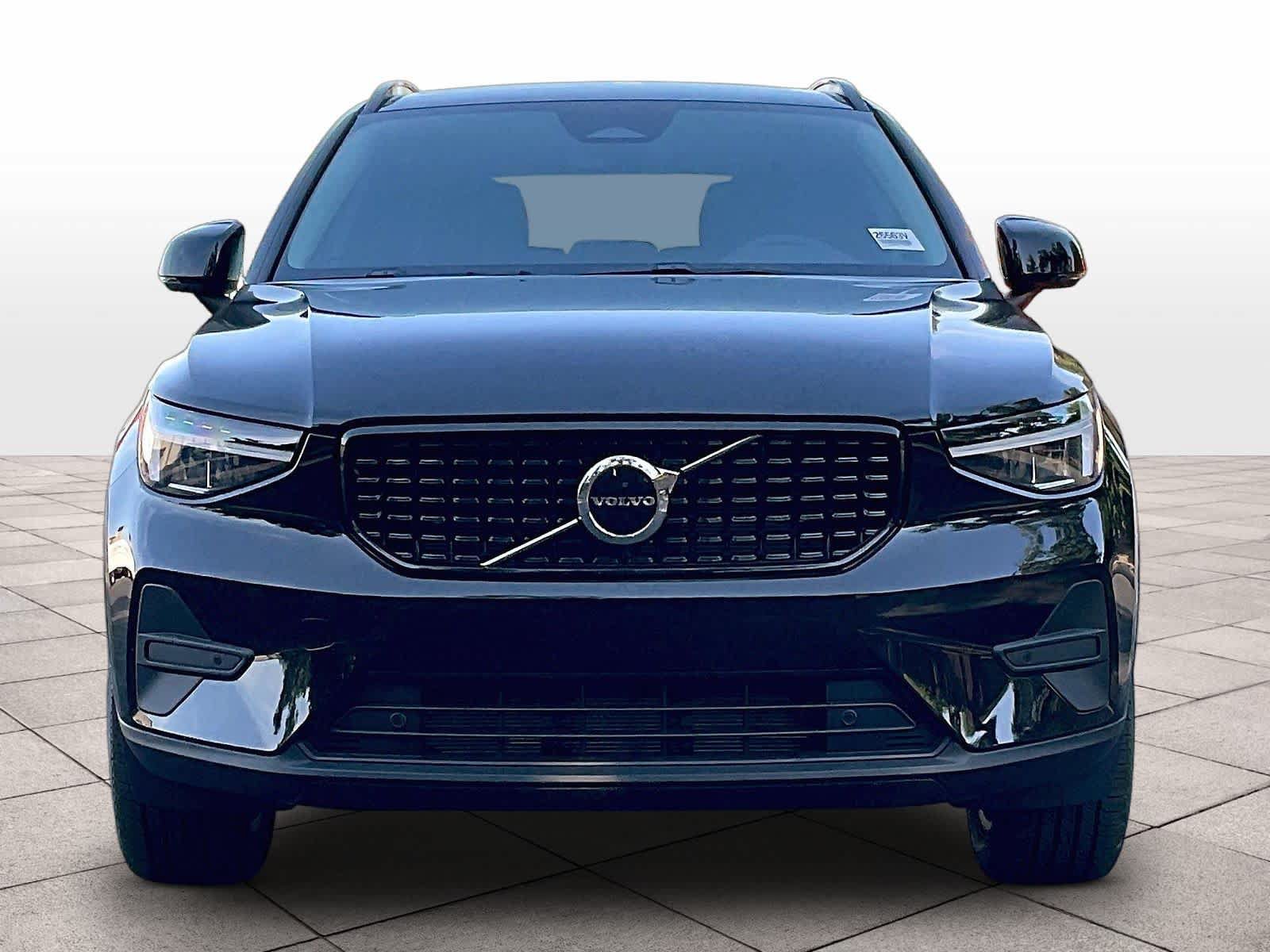 New 2026 Volvo XC40 B5 Core w/ Climate Package AWD/4WD image 5