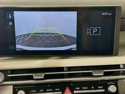 Certified 2025 Hyundai Tucson SEL image 13