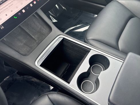 Used 2023 Tesla Model 3 Standard Range image 15