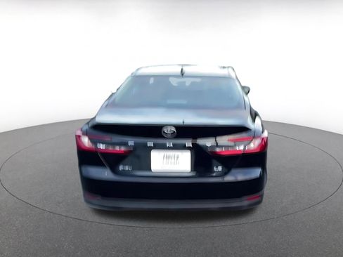 Used 2025 Toyota Camry LE image 12