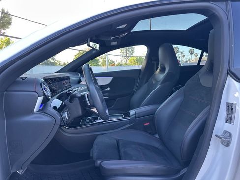 Used 2025 Mercedes-Benz CLA 250 image 9