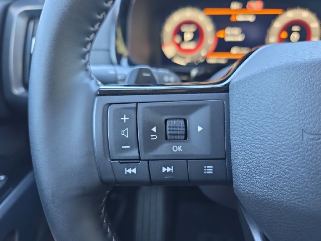 Used 2026 Nissan Pathfinder SL FWD image 20
