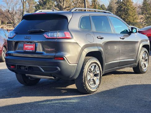 Used 2019 Jeep Cherokee Trailhawk w/ Cold Weather Group AWD/4WD image 7
