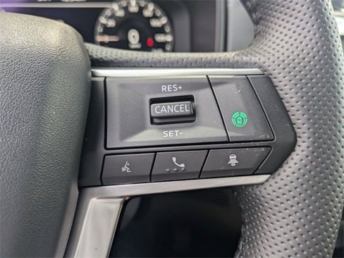 New 2025 Mitsubishi Outlander SE image 29