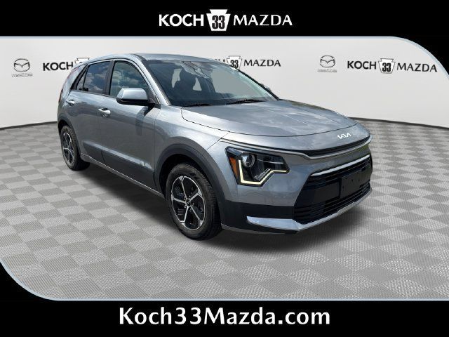 Used 2023 Kia Niro LX FWD image 1