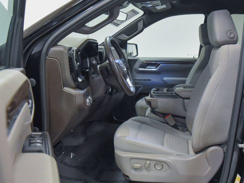 Used 2023 GMC Sierra 1500 SLE AWD/4WD image 12