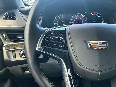 Used 2019 Cadillac Escalade Platinum AWD/4WD image 24