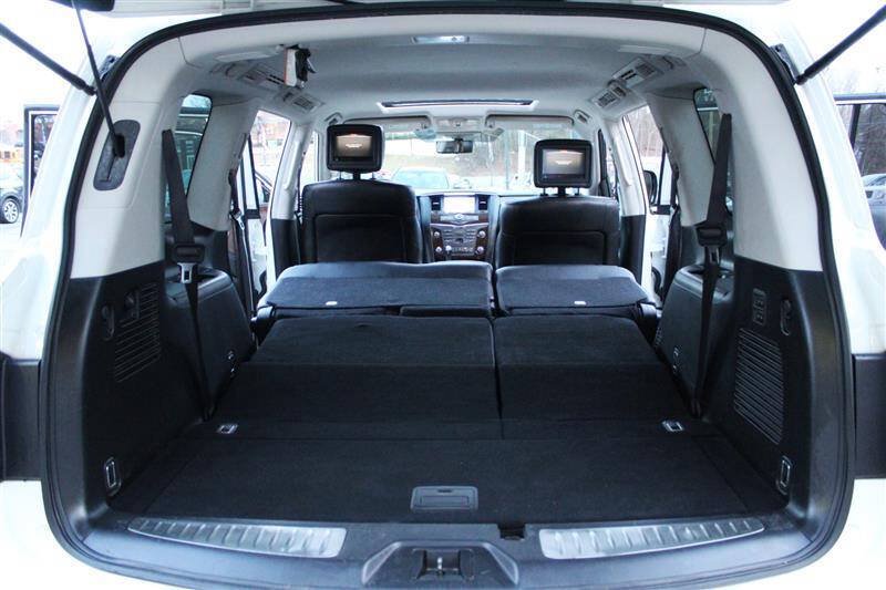 Used 2018 Nissan Armada Platinum w/ Interior Lighting Package AWD/4WD image 35