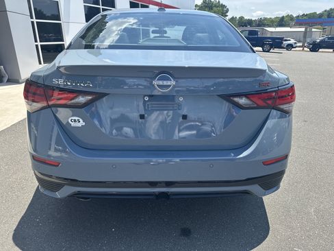 Used 2024 Nissan Sentra SR w/ SR Premium Package FWD image 7
