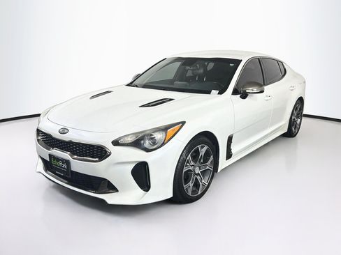 Used 2020 Kia Stinger GT-Line RWD image 3