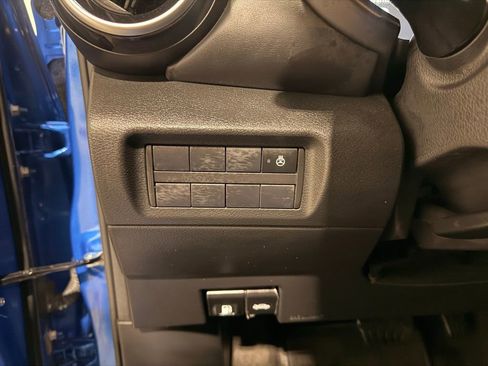 Used 2024 Nissan Kicks SR w/ SR Premium Package FWD image 13