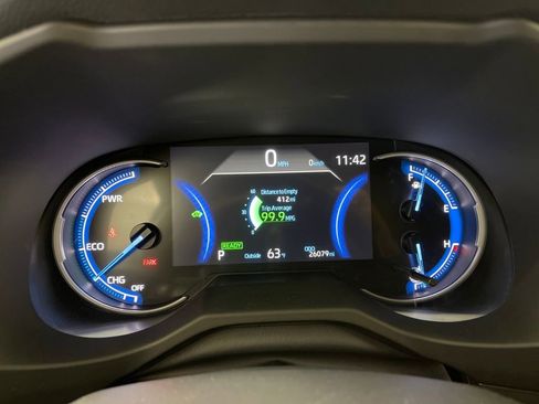 Certified 2025 Toyota RAV4 LE AWD/4WD image 18