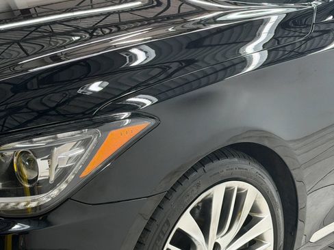 Used 2017 Genesis G80 5.0 Ultimate RWD image 4