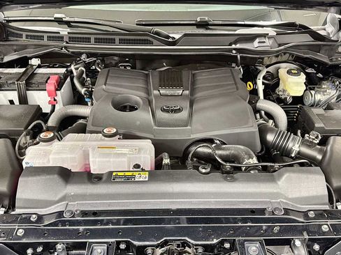 New 2026 Toyota Tundra SR5 AWD/4WD image 30