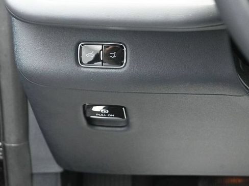 Certified 2025 Lincoln Navigator L Reserve AWD/4WD image 11
