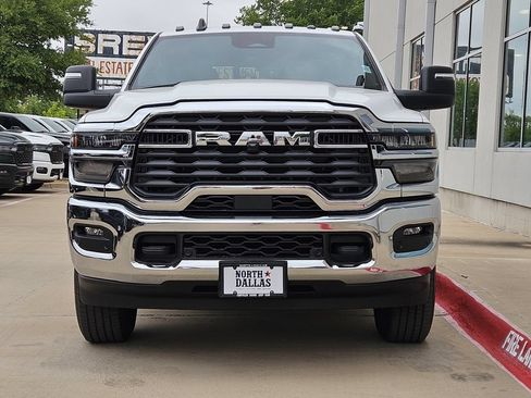 New 2026 RAM 2500 Tradesman AWD/4WD image 5