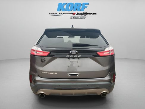 Used 2021 Ford Edge Titanium image 5