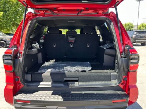 Certified 2025 Toyota 4Runner TRD Off-Road AWD/4WD image 18