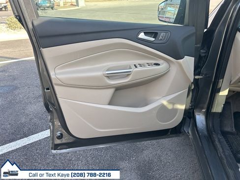 Used 2016 Ford Escape SE w/ SE Cold Weather Package image 15