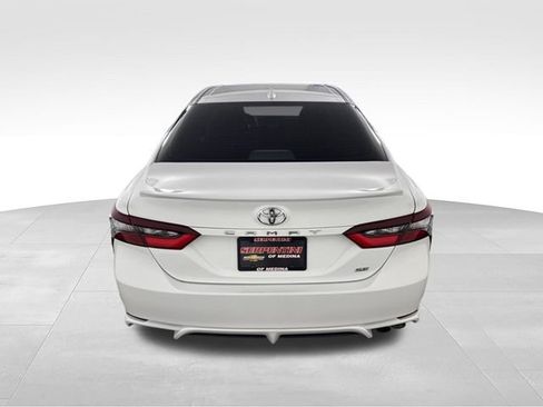 Used 2023 Toyota Camry SE w/ Convenience Package FWD image 7