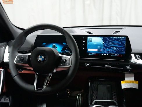 New 2027 BMW X1 xDrive28i AWD/4WD image 3