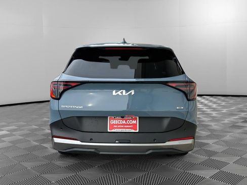 New 2026 Kia Sportage S image 5