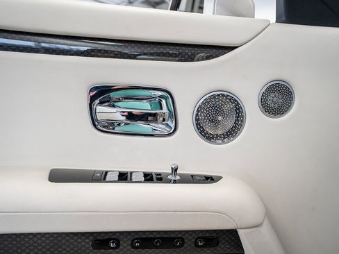 Used 2023 Rolls-Royce Ghost Black Badge w/ Black Badge Ghost Package image 29