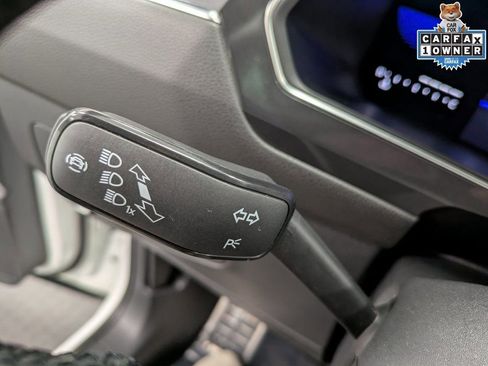 Used 2022 Volkswagen Tiguan SE R-Line AWD/4WD image 19