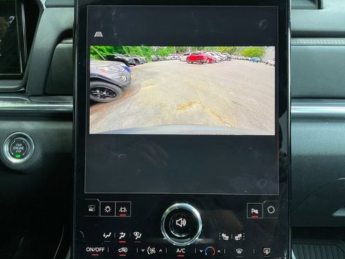 Used 2025 GMC Terrain Elevation FWD image 21