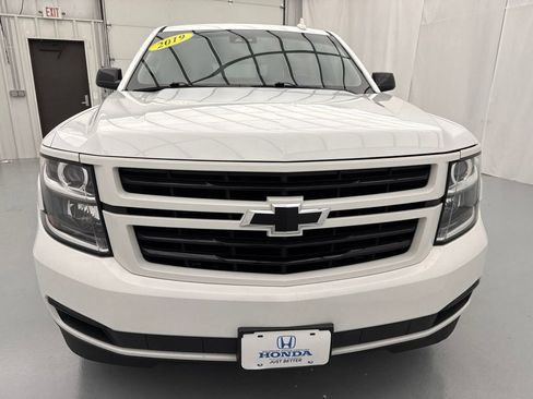 Used 2019 Chevrolet Tahoe LT w/ RST Edition RWD image 2