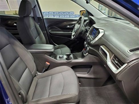 Certified 2023 GMC Terrain SLE w/ Driver Convenience Package image 13