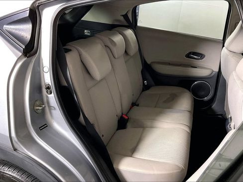 Used 2018 Honda HR-V EX image 25
