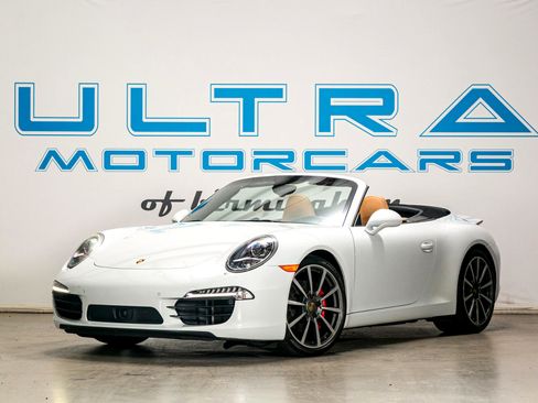 Used 2015 Porsche 911 Carrera S image 9