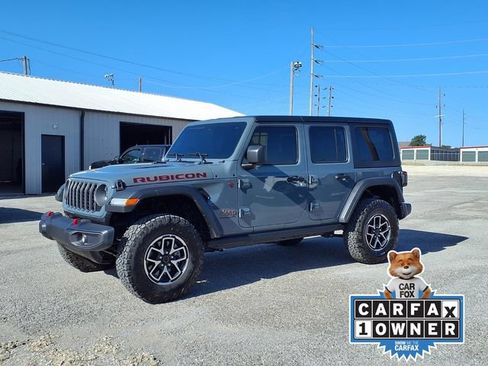 Certified 2025 Jeep Wrangler Unlimited Rubicon w/ Convenience Group AWD/4WD image 16