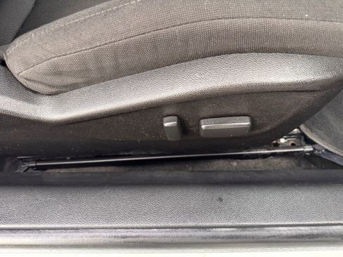 Used 2015 Chevrolet Camaro LT image 10