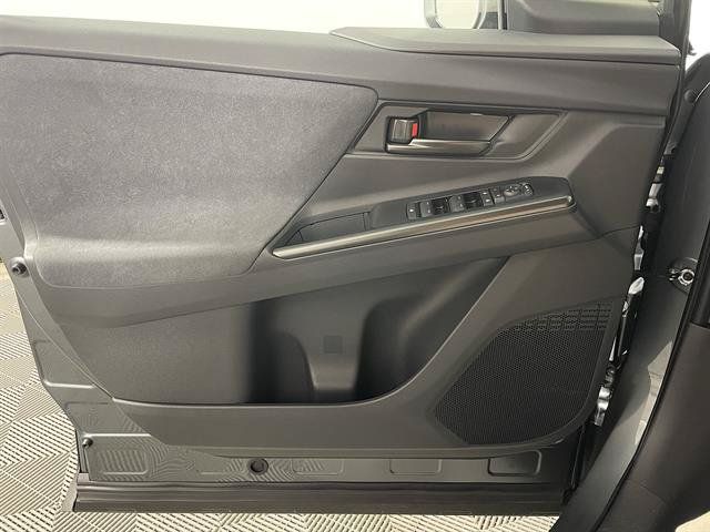 New 2026 Toyota C-HR AWD/4WD image 19