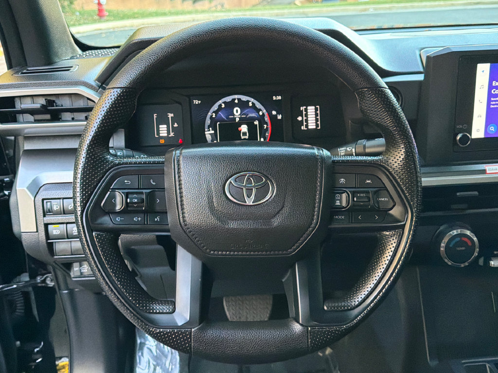 Used 2025 Toyota Tacoma SR5 AWD/4WD image 29