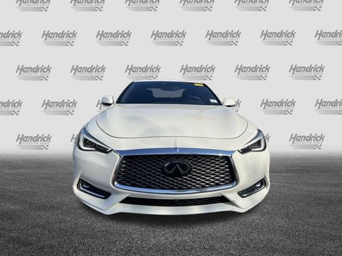 Used 2020 INFINITI Q60 3.0t Luxe w/ Essential Package image 3
