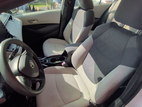 Used 2020 Toyota Corolla LE FWD image 14