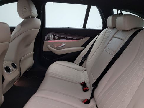 Used 2019 Mercedes-Benz E 450 4MATIC Wagon image 18