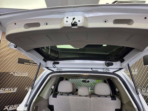 Used 2011 Ford Escape XLT FWD image 16