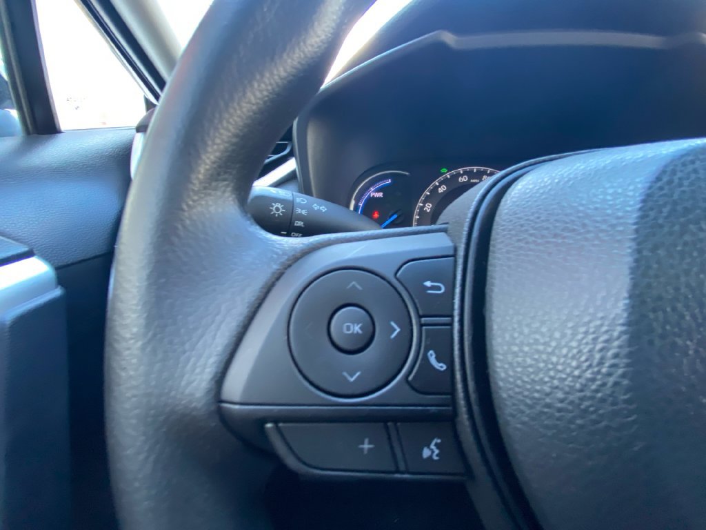 Used 2023 Toyota RAV4 LE AWD/4WD image 18