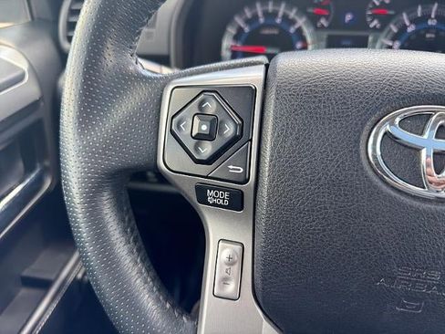 Used 2019 Toyota 4Runner Limited w/ Convenience Package AWD/4WD image 31