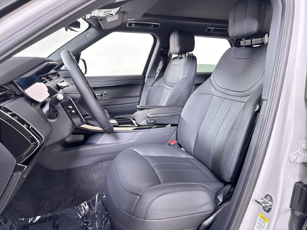 New 2027 Land Rover Range Rover Sport Dynamic SE AWD/4WD image 11