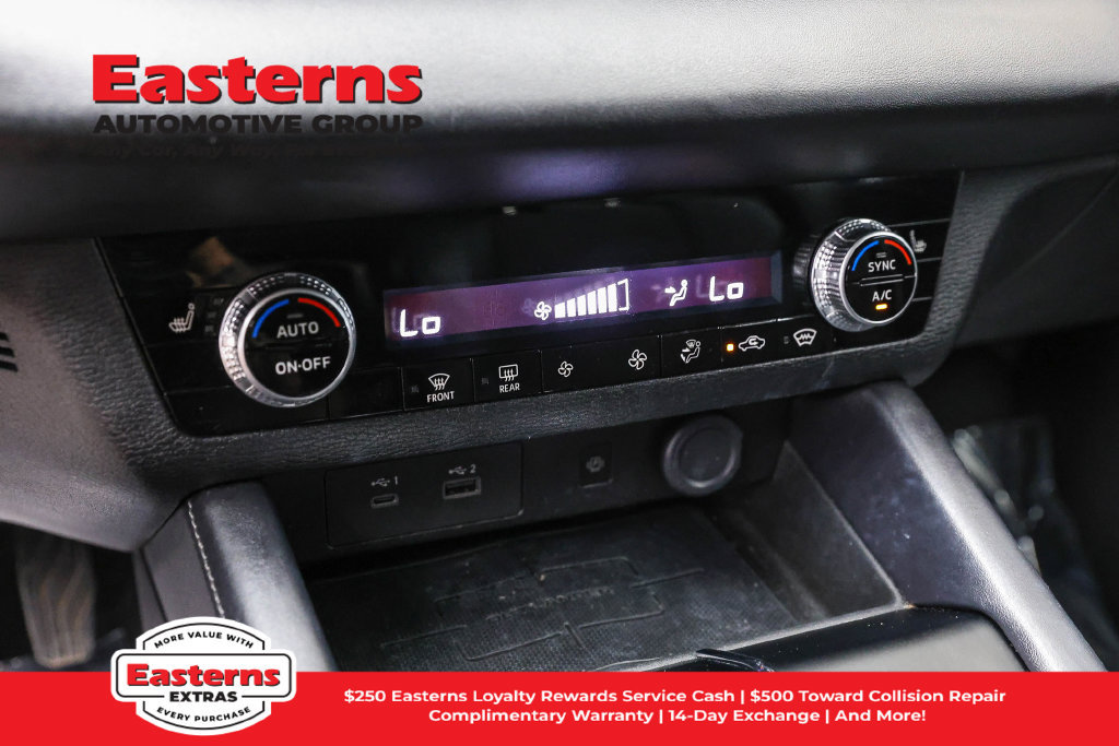 Used 2023 Mitsubishi Outlander SE AWD/4WD image 19